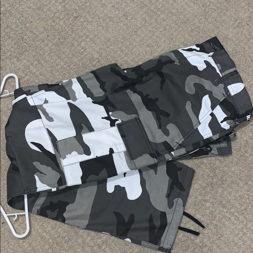 Cargo pants camouflage